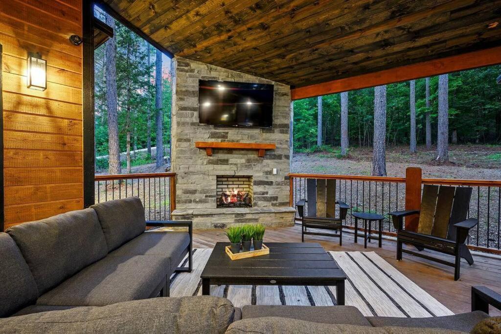 Ember Skye Cabin - 2 Bdr & Bunk Nook/2.5 Bath بروكن بو المظهر الخارجي الصورة
