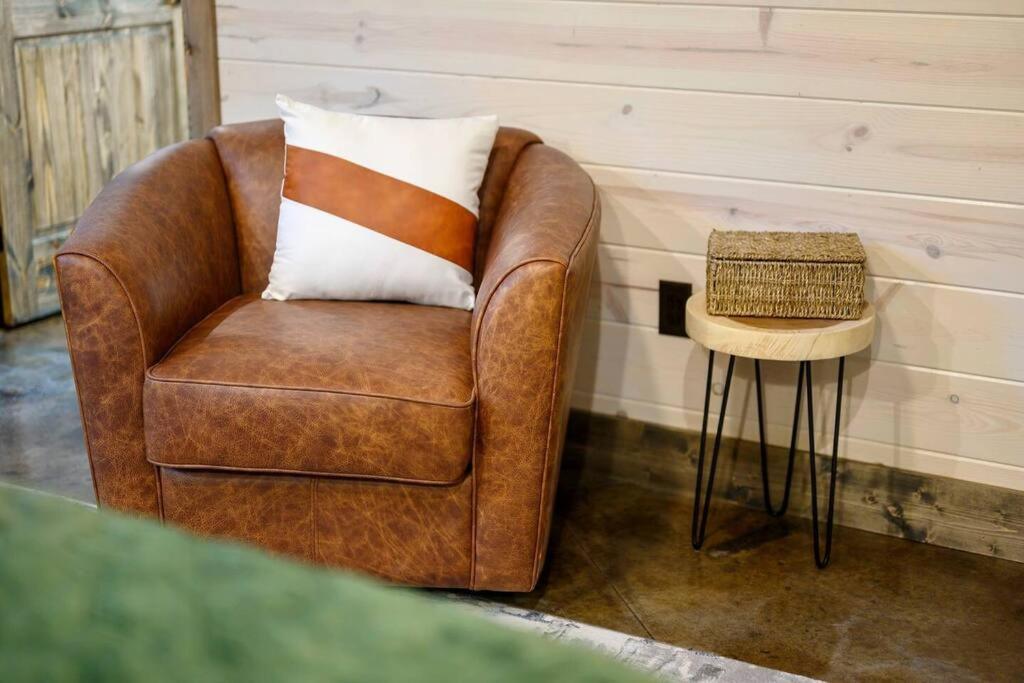 Ember Skye Cabin - 2 Bdr & Bunk Nook/2.5 Bath بروكن بو المظهر الخارجي الصورة