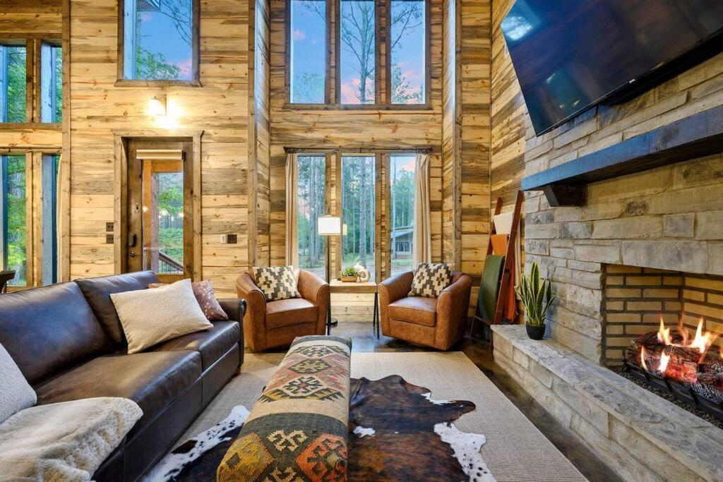 Ember Skye Cabin - 2 Bdr & Bunk Nook/2.5 Bath بروكن بو المظهر الخارجي الصورة
