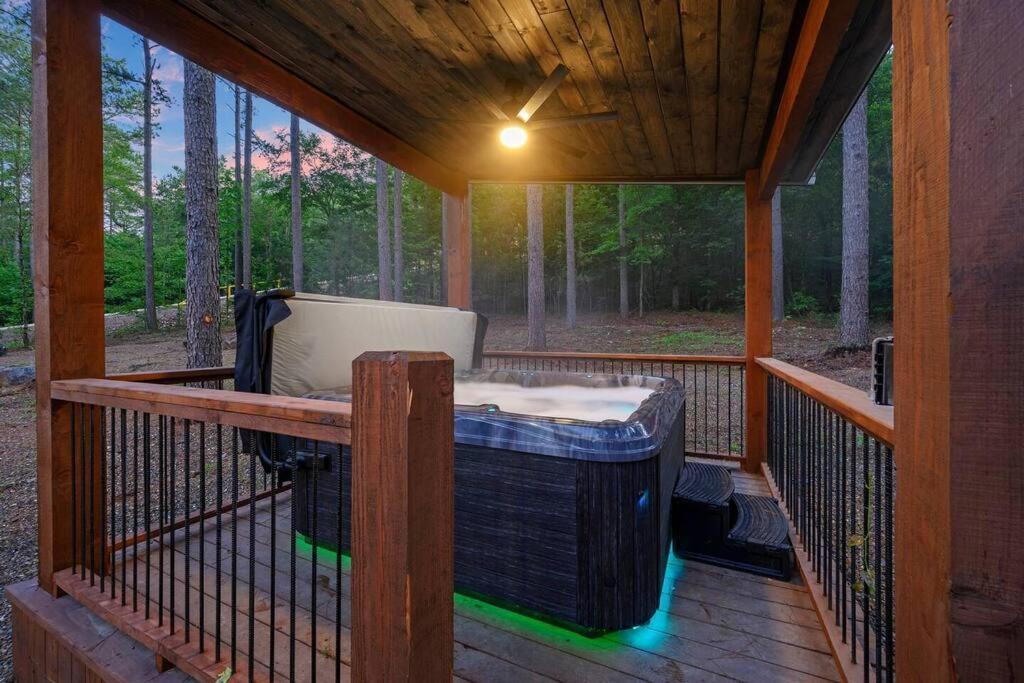 Ember Skye Cabin - 2 Bdr & Bunk Nook/2.5 Bath بروكن بو المظهر الخارجي الصورة